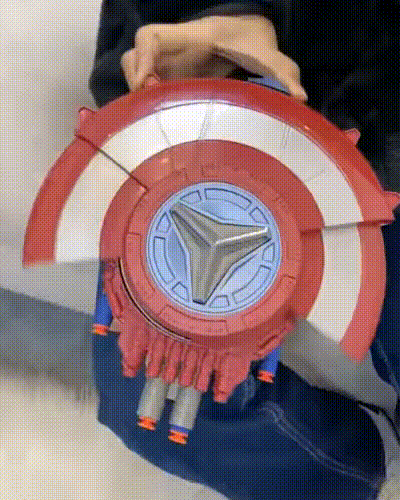 Scut de supererou cu lansator de rachete + 20 Rachete incluse